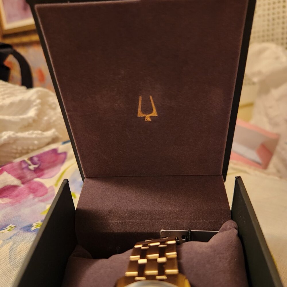 BRAND NEW Men's Bulova Classic Sutton Watch w/Diamond accents!! - Picture 9 of 12